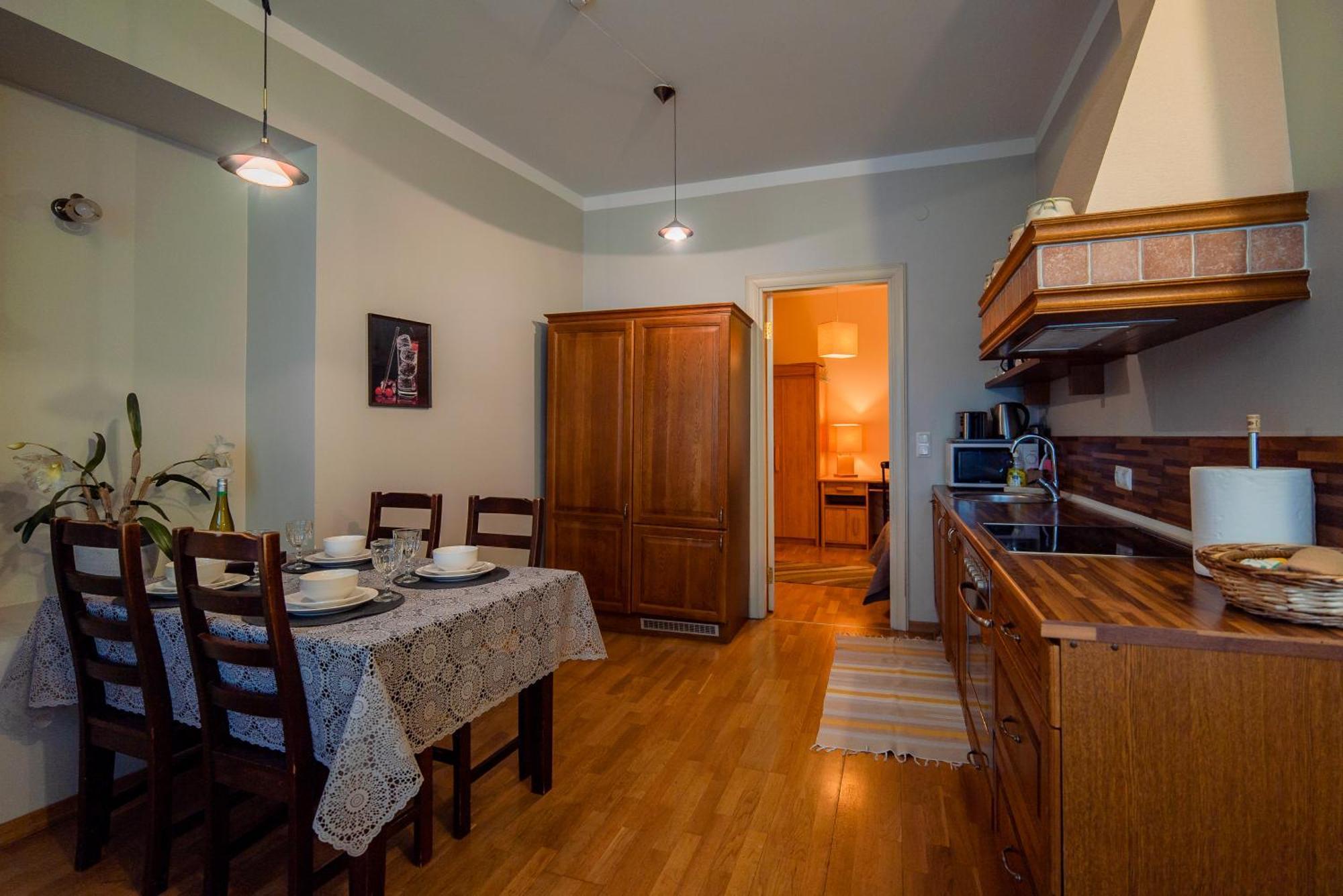 Romeo Family Apartments Talin Exterior foto